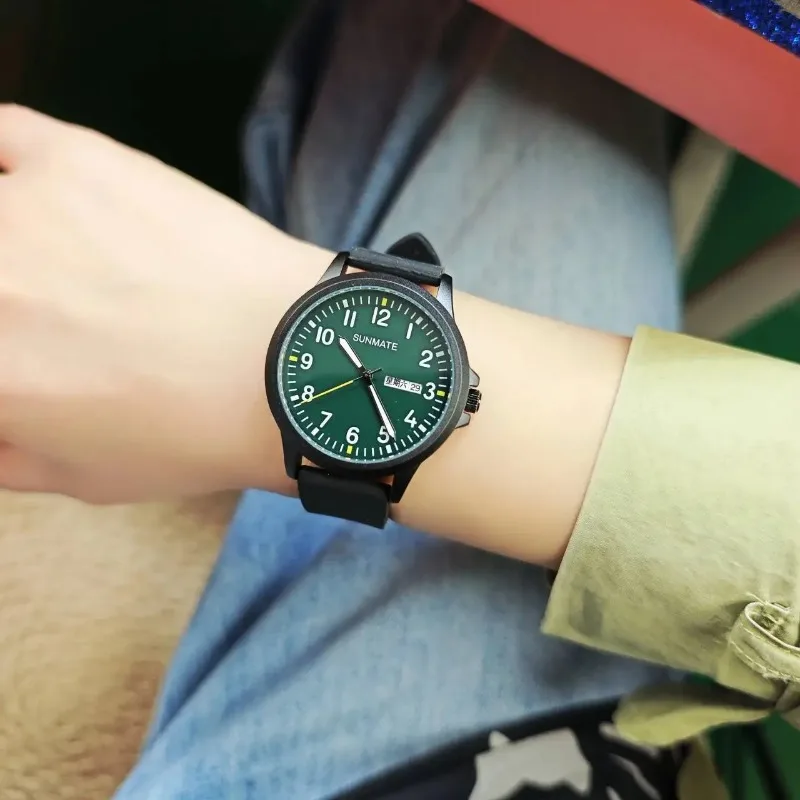 

SUNMATE Minimalist Student Quartz Analog Watch, Silicone Strap, Calendar and Day Display, Waterproof, Luminous Digital Watch