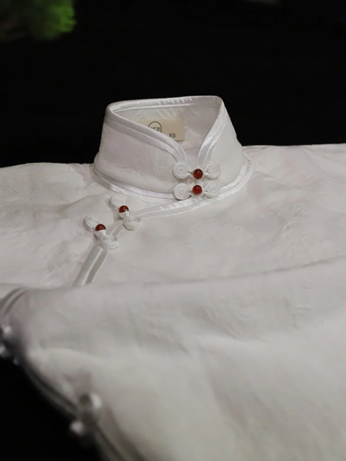 

Удлиненное платье в ретро-стиле с длинными рукавами, китайский дизайн, с низким разрезом, для повседневной носки, с удлиненными плечами, однослойное, из смесового хлопка и шелка