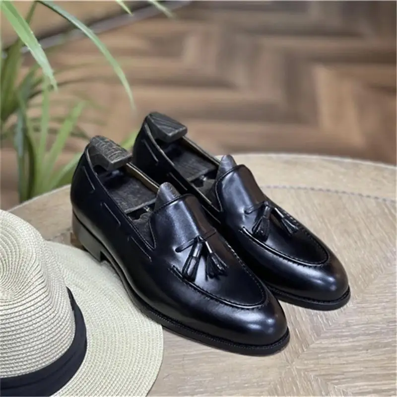 Genuine Leather Black Men Loafers Round Toe Low Heel Classic Fringe Slip-On Fashion Comfortable Business Casual Daily Men Shoes