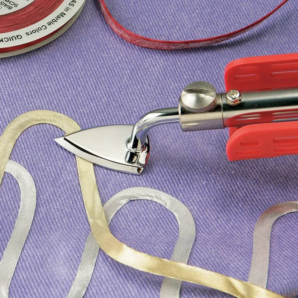 

Hot SalesPen Iron Doll Clothes Iron Detail Ironing Machine Handmade Small Electric Iron