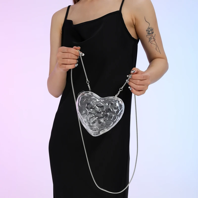 Transparent acrylic material heart-shaped bag with irregular shape, exquisite and compact, for dinner parties