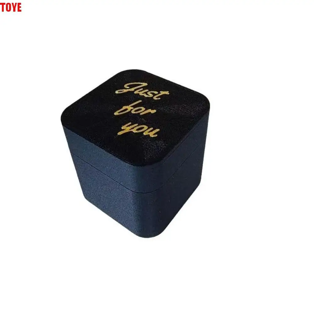 

Interesting Middle Finger Box Spoof Hand Christmas Box Christmas Prank Gift Ornament Personality Prank Middle Finger