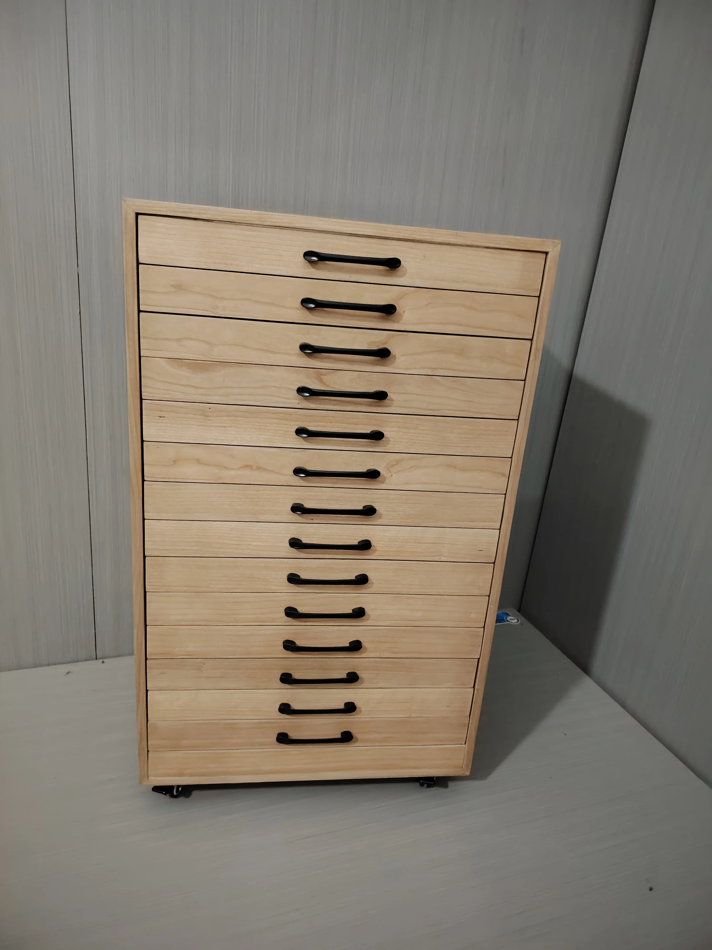 خزانة عرض النظارات، خزانة عرض، لمسة نهائية من خشب الجوز الطبيعي الجديد، جلد داخلي متين ممتاز #3