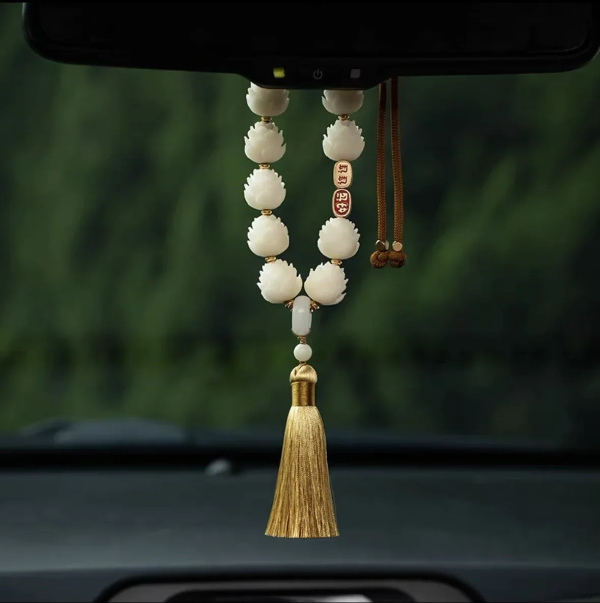 Car Pendant Car Interior Bodhi Lotus Ornament Vintage Beads Men and Women's 2023 New Decor Accessories