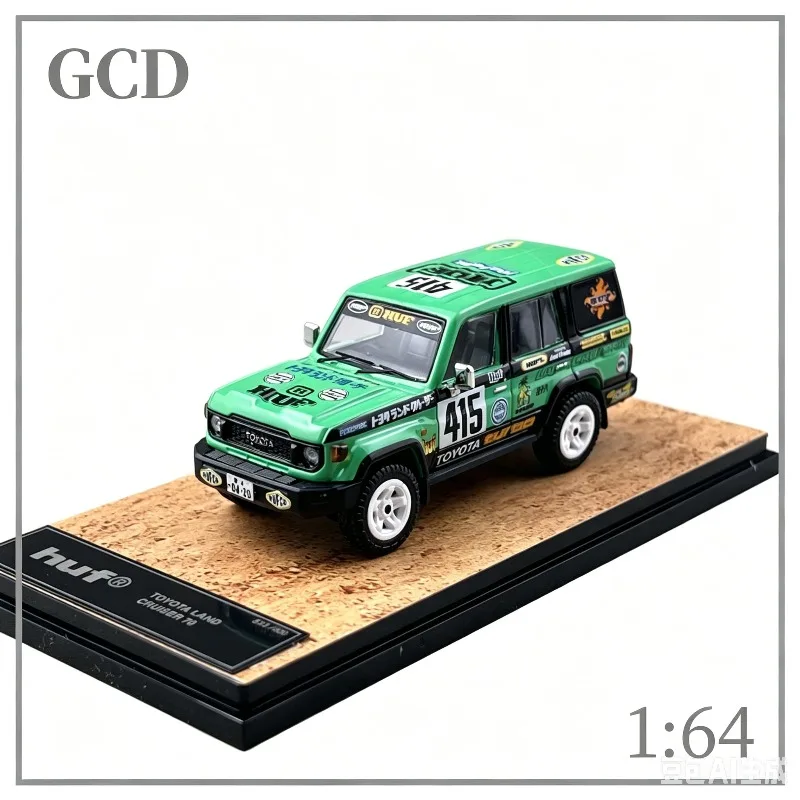 

GCD 1:64 Toyota LC70, die cast alloy car models, male gifts, adult collectible ornaments, holiday creative gifts.