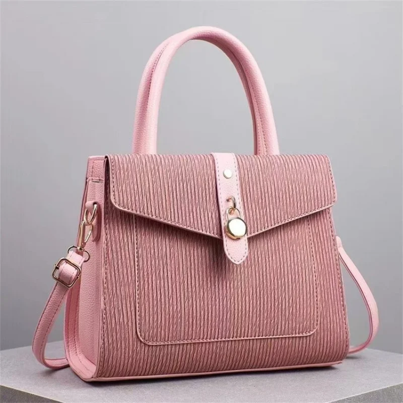

Stylish Vintage Simple Handbag Tote Bag Elegant With Letter Logo For Women Luxury Practical