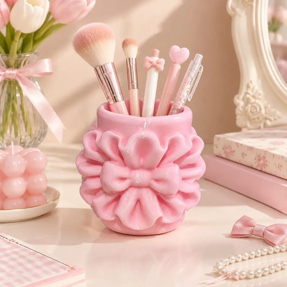 Practical 3D Printed Makeup Brush Holder Multifunctional Irregular Desktop Organizer Bow Pencil Holder Student Use