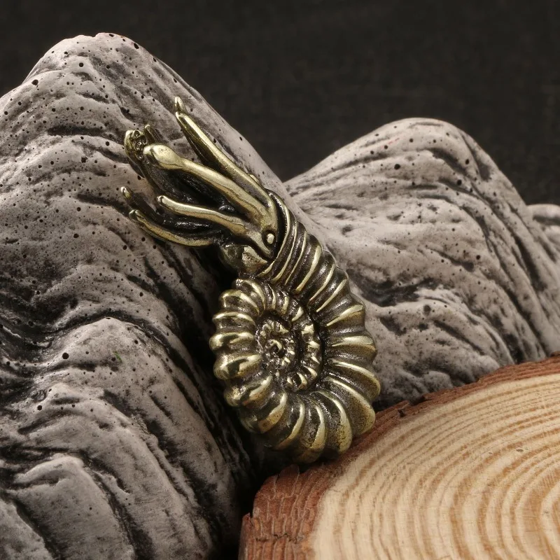 1 PC Home Decoration Archaized Antiqued Nautilus Brass Ornaments Marine Ammonite Snake Stone Metal Craft Collection Accessory