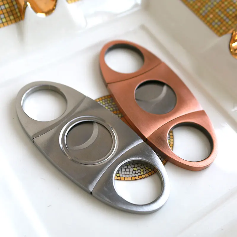 Luxury Cigar Cutter Stainless Steel Metal Classic Cutter Guillotine Cigar Scissors Gift Puncher Cutting Knife Cigar Accessory
