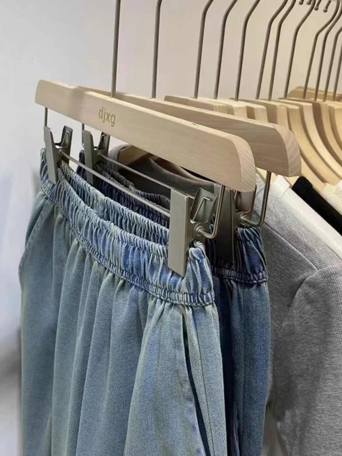 High Waist Faded Wide Leg Elastic Waist Denim Jeans Women\'s Summer Thin Nine Point Pants Casual Stylish Ladies Jeans