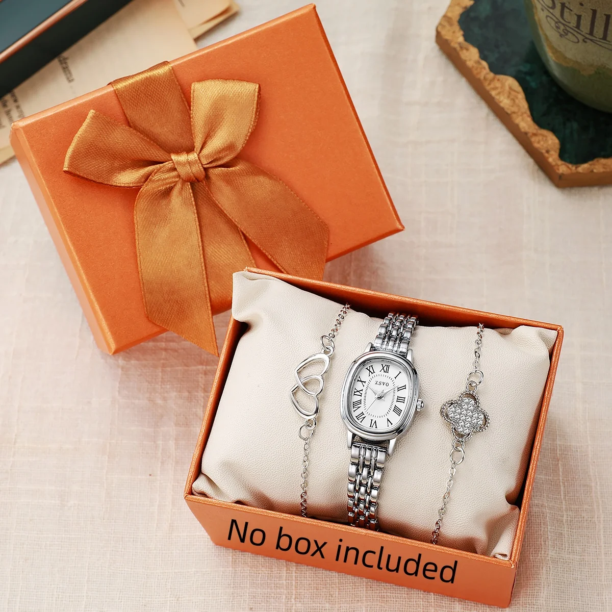 

Silver oval Roman dial ladies' quartz watch, exquisite and elegant, a holiday gift