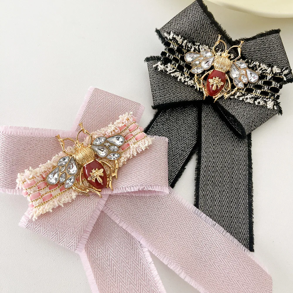 دبابيس Bowknot مع تصميم النحل، دبابيس الياقة #1