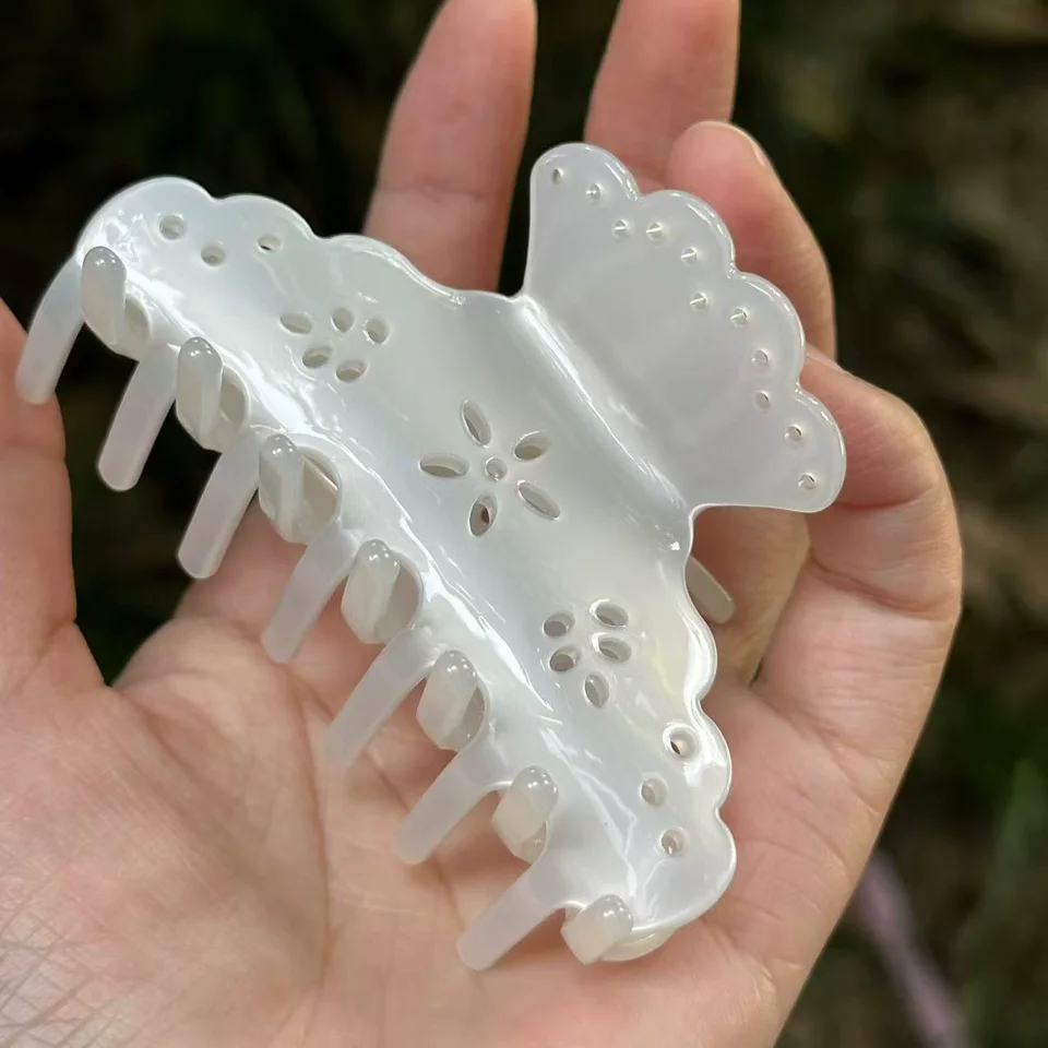 French Elegant White Floral Lace Hair Claw Clip for Women Updo Styling Acetate Hair Shark Clips Vacation Bride Hair Accessorries