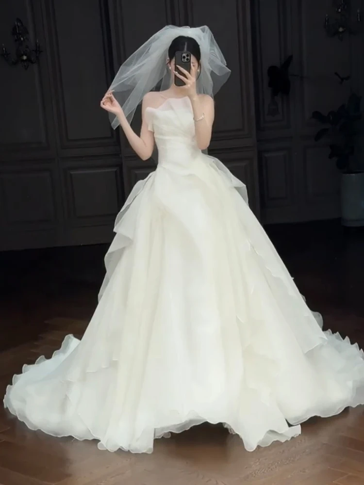 

White Simple Bridal Dr Travel Photoaphy Wedding Gown Floor-Length Svel Strapl A-Line Ball Gown for Small Stature
