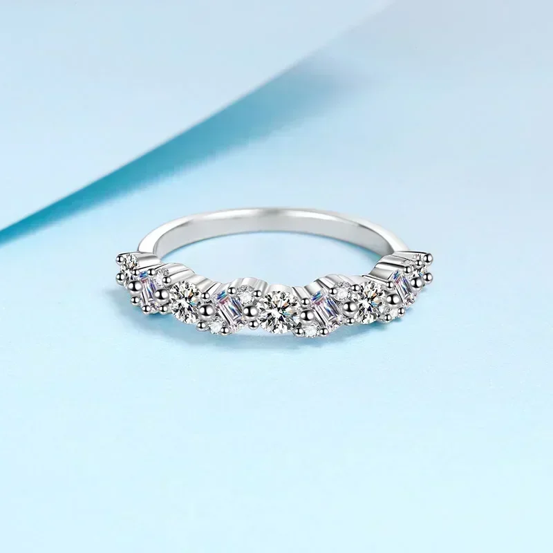 Elegant Design 0.9 CTRound and Square Moissanite Alternate Ring for Women, Designer Jewelry Special Shaped 18K White Gold Ring