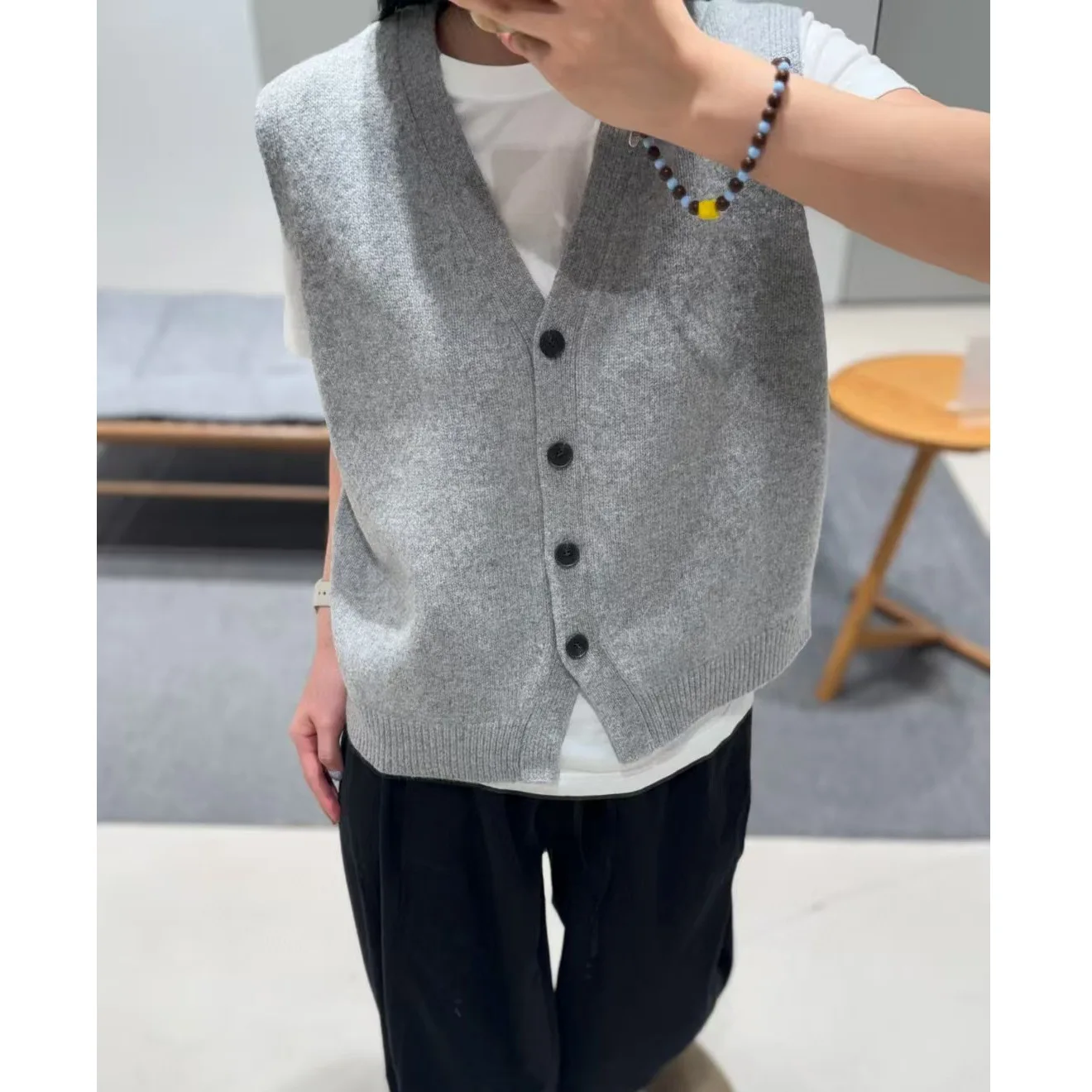 

Pure C Home Sle Women's Knitted Vest Svel V-Ne Open Cardigan Top Autumn Season Regular Length Single Button Closure