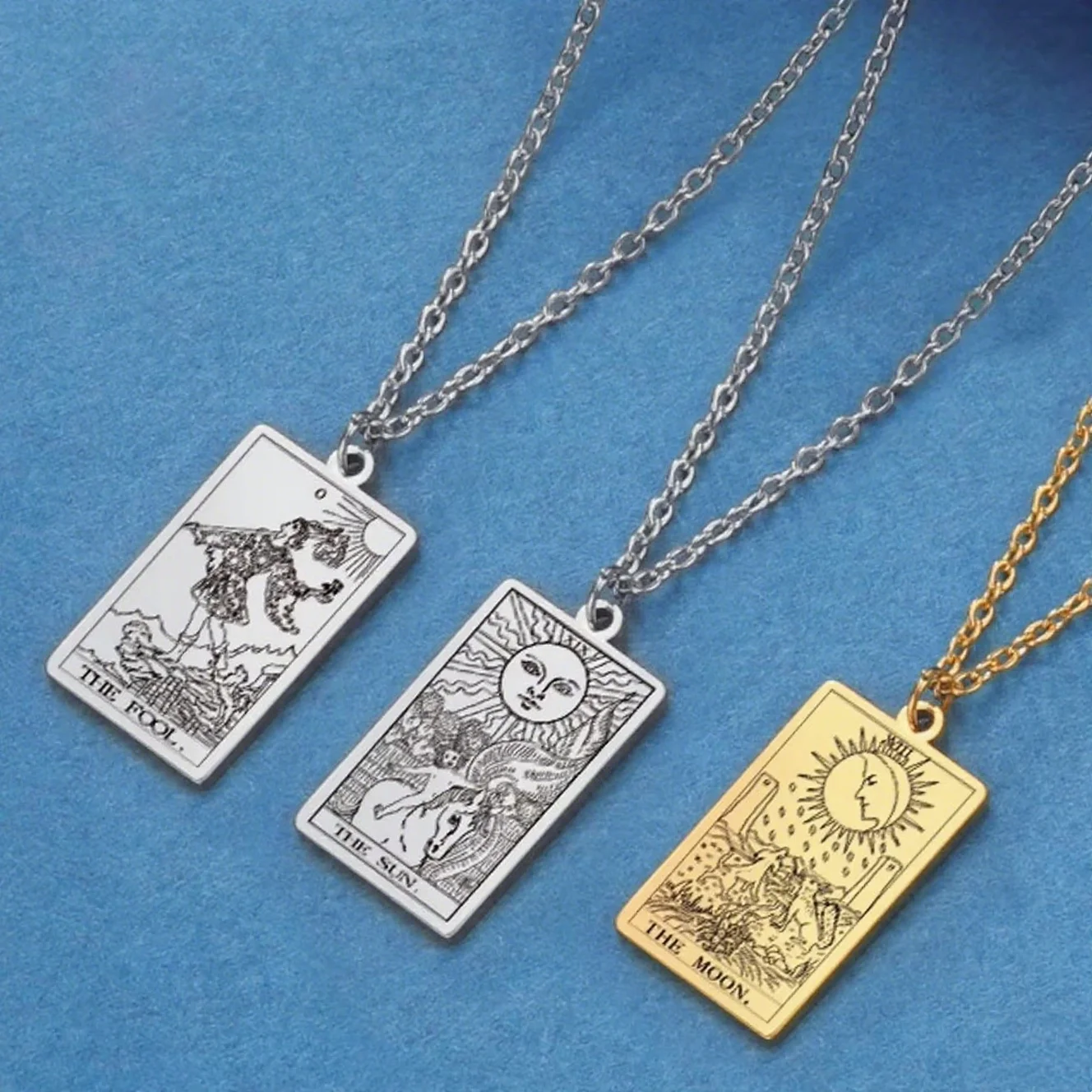 LIKGREAT Tarot Card Necklace Major Arcana Tarots Pendant Neckchain Stainless Steel Divination Jewelry Birthday Gift for WomenMen