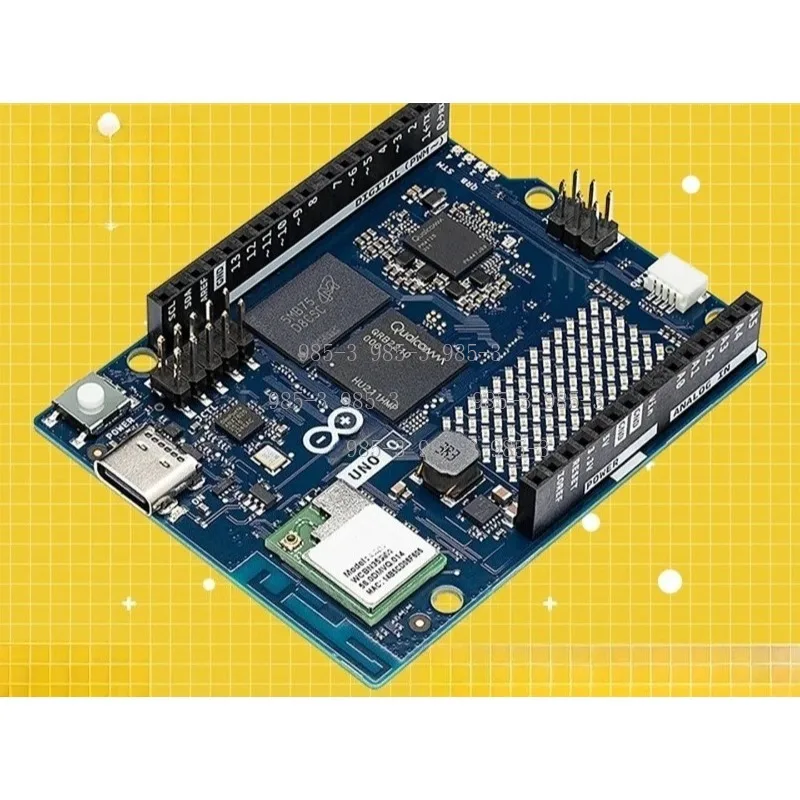 STM32U585 QRB2210 Arduino UNO Q Development Kit