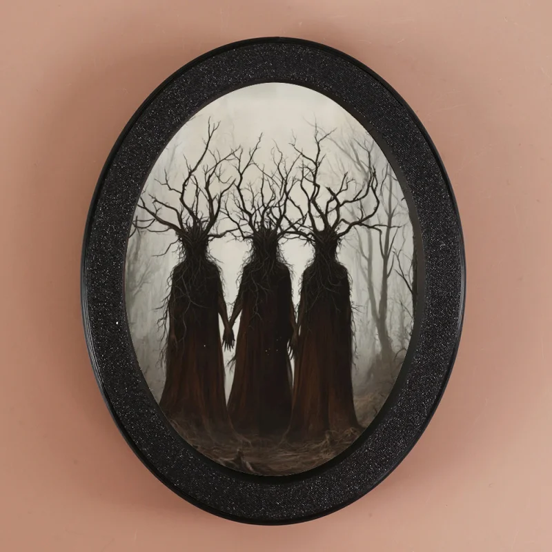 

Зачарованный лес, овальная рамка, картина с тенью и деревом - готический ужас, украшение на Хэллоуин