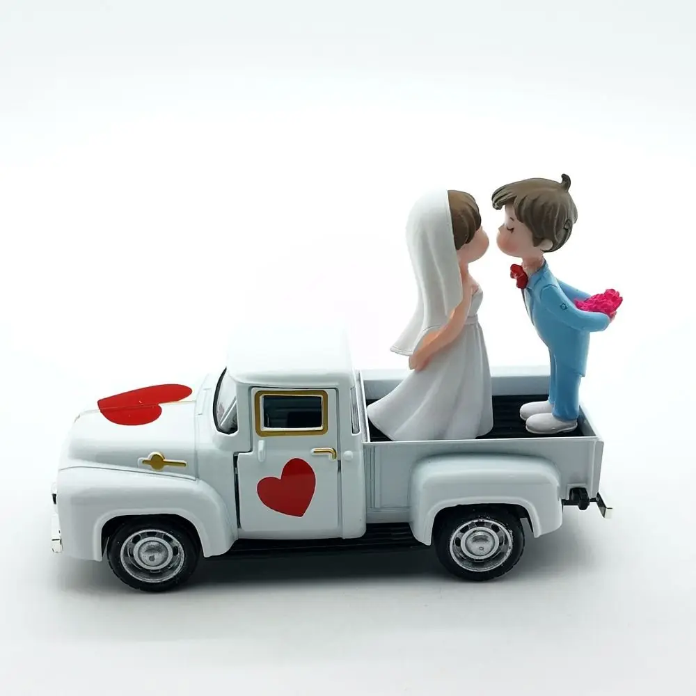 With Couple Doll Valentine’s Day Truck Decor Statue Sensory Toy Mini Car Ornament Figurines Heart-Shaped