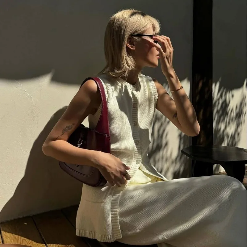2024 Summer Autumn Knitted Slim Casual Elegant 2 Piece Set Women Sleeveless Single Breasted Top High Split Long Skirt Streetwear