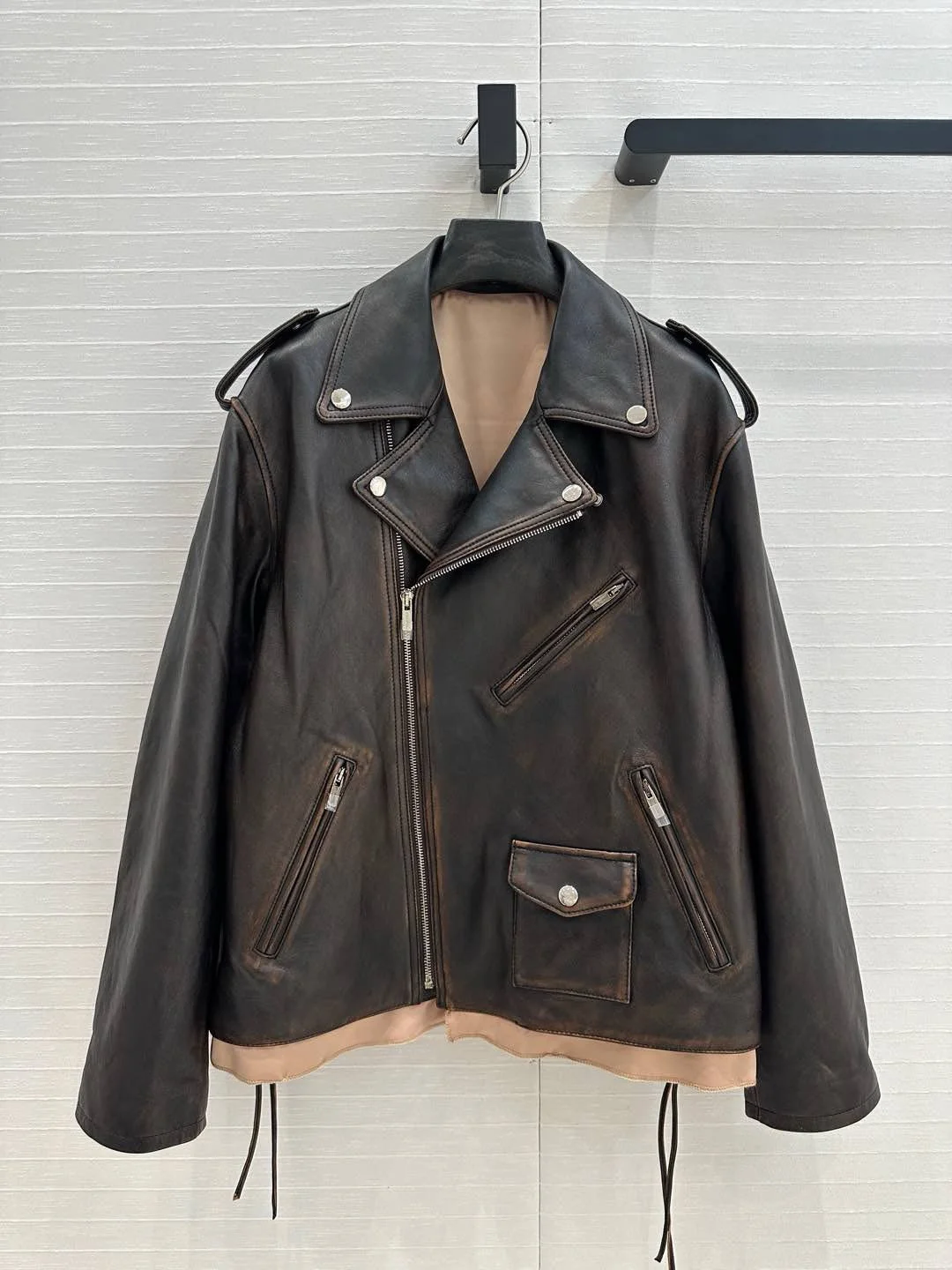 25 Early Spring New Product Vintage Design Motorcycle Wind Leather Jacket Coat 100% Sheepskin Ghost Horse Girl Style