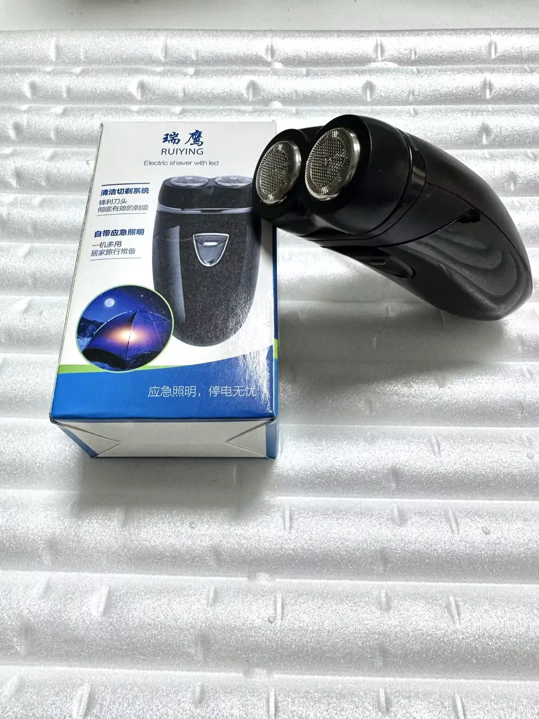 

Электробритва с высокой степенью износостойкости и двойной батареей. Удобное для переноски лезвие для бритвы