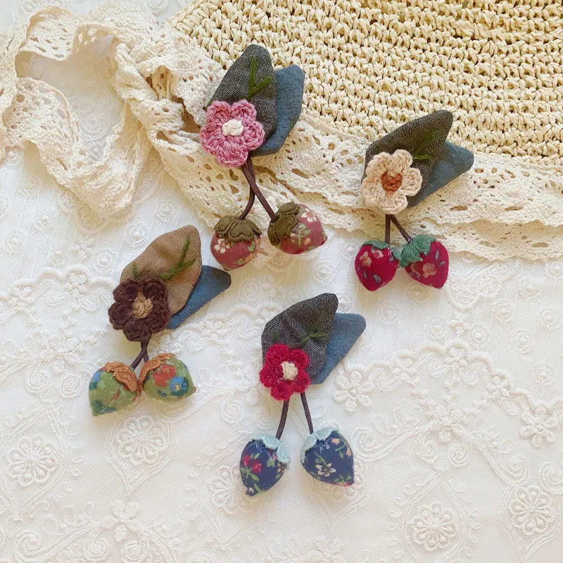 Johnature Vintage New Cute Sweet Little Fresh Forest Girl Small Flower Strawberry Brooch Cotton Linen Floral Pint Accessory