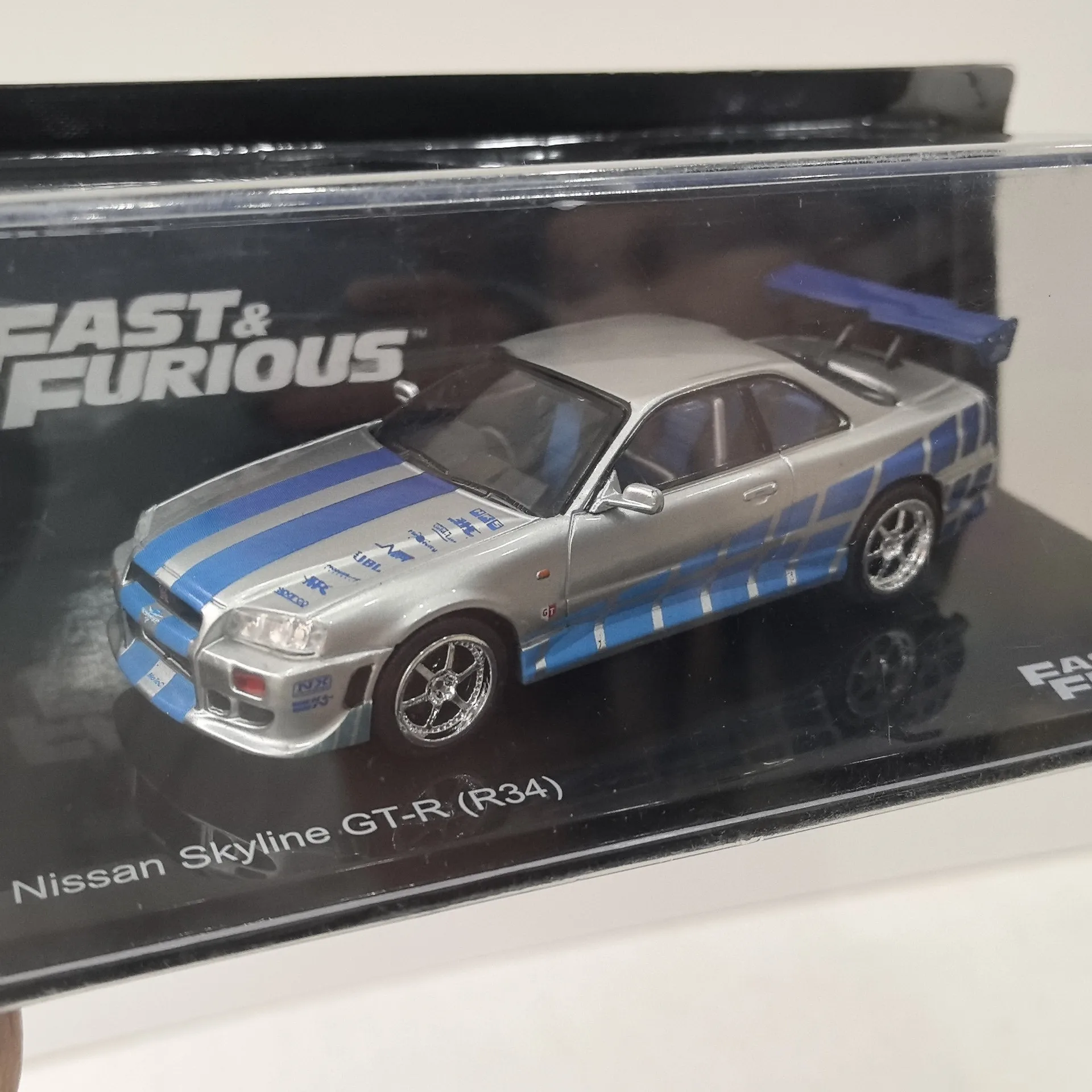 

Diecast IXO 1/43 Scale NISSAN SKYLINE GT-R R34 Alloy Car Model Collectible Toy Gift Souvenir Display Ornament
