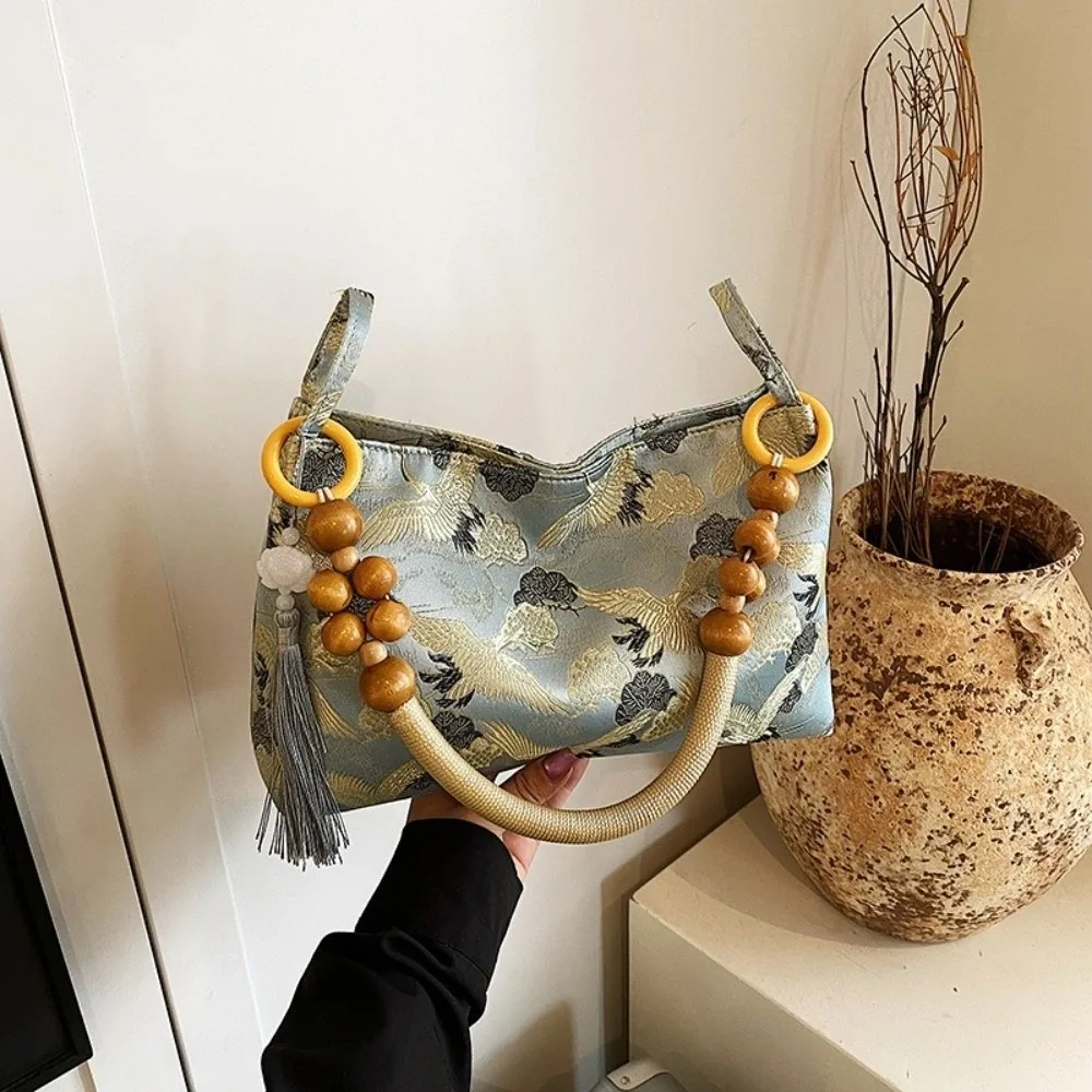 

Versatile Single Embroidered Shoulder Bags Hasp Sewing Thread Tassel Decoration Chinese Style Handbags Classic Design Vintage