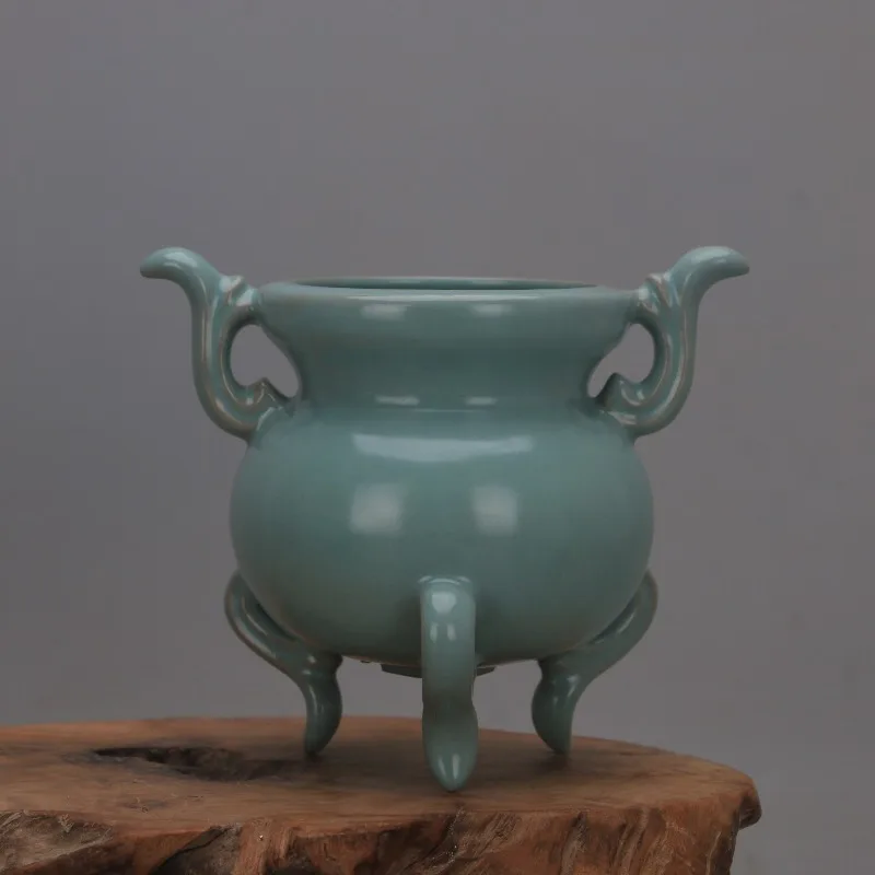 

Ручная работа Ru Kiln Celadon Glaze Курильница Три ножки Двойные уши Стиль династии Сун Керамика для домашнего декора Подарок для медитации