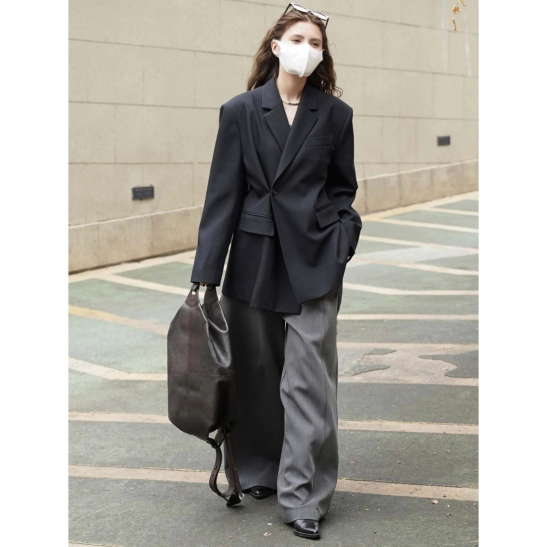 سترة شتوية غير متناظرة بفتحة أمامية وخلفية فضفاضة مناسبة للتخسيس للنساء #3