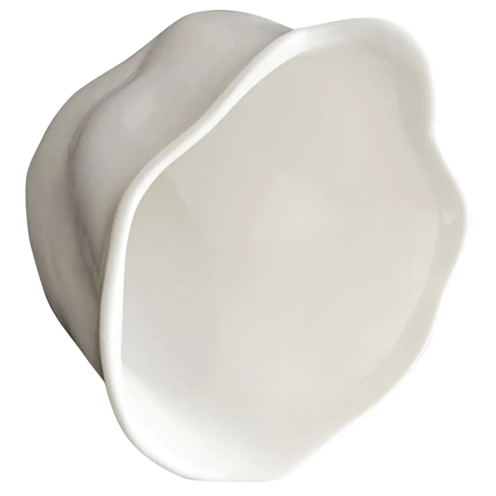 

Flower Shape Small Sauce Dish Ceramic Appetizer Plate Lightweight Seasoning Dish for Soy Sauce Dips Snacks Fruits Party Serving