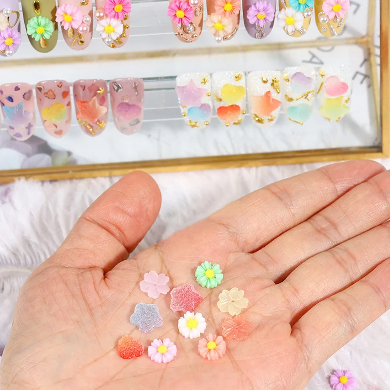 1 confezione di fiori di gelatina 3D cinque angoli Daisy Star Heart Gumdrop Arylic Nail Art strass gemme decorazioni Manicure consigli fai da te