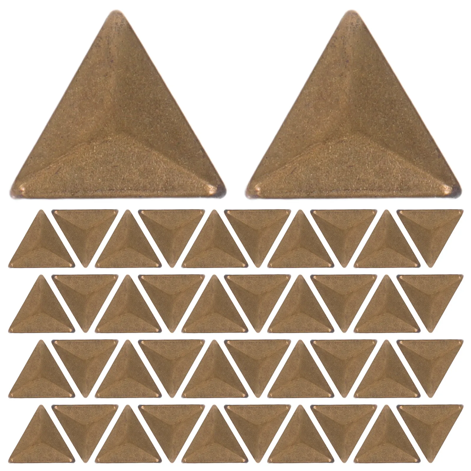 100 Piezas de Tachuelas de Cobre Planas en Forma de Pirámide de 10x10mm, Remaches Termoadhesivos para Pegar en Manualidades Metálicas, para Ropa, Zapatos, Bolsos y Chaquetas DIY