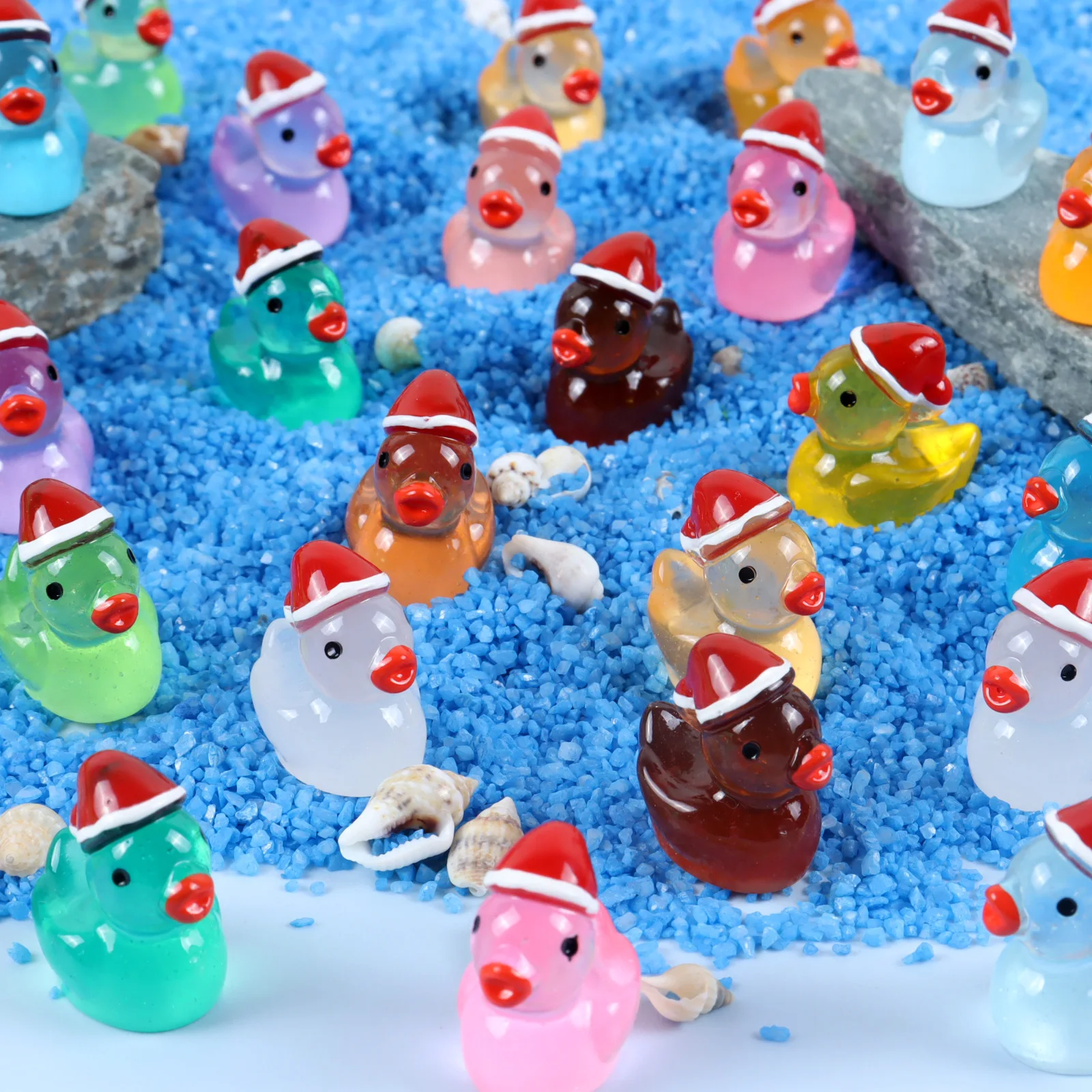 10 Stück Weihnachten Mini Harz Enten Glitzer Miniatur Weihnachtsmütze Entenfiguren Glanz Winzige Ente Ornamente Mikro Landschaft Dekor