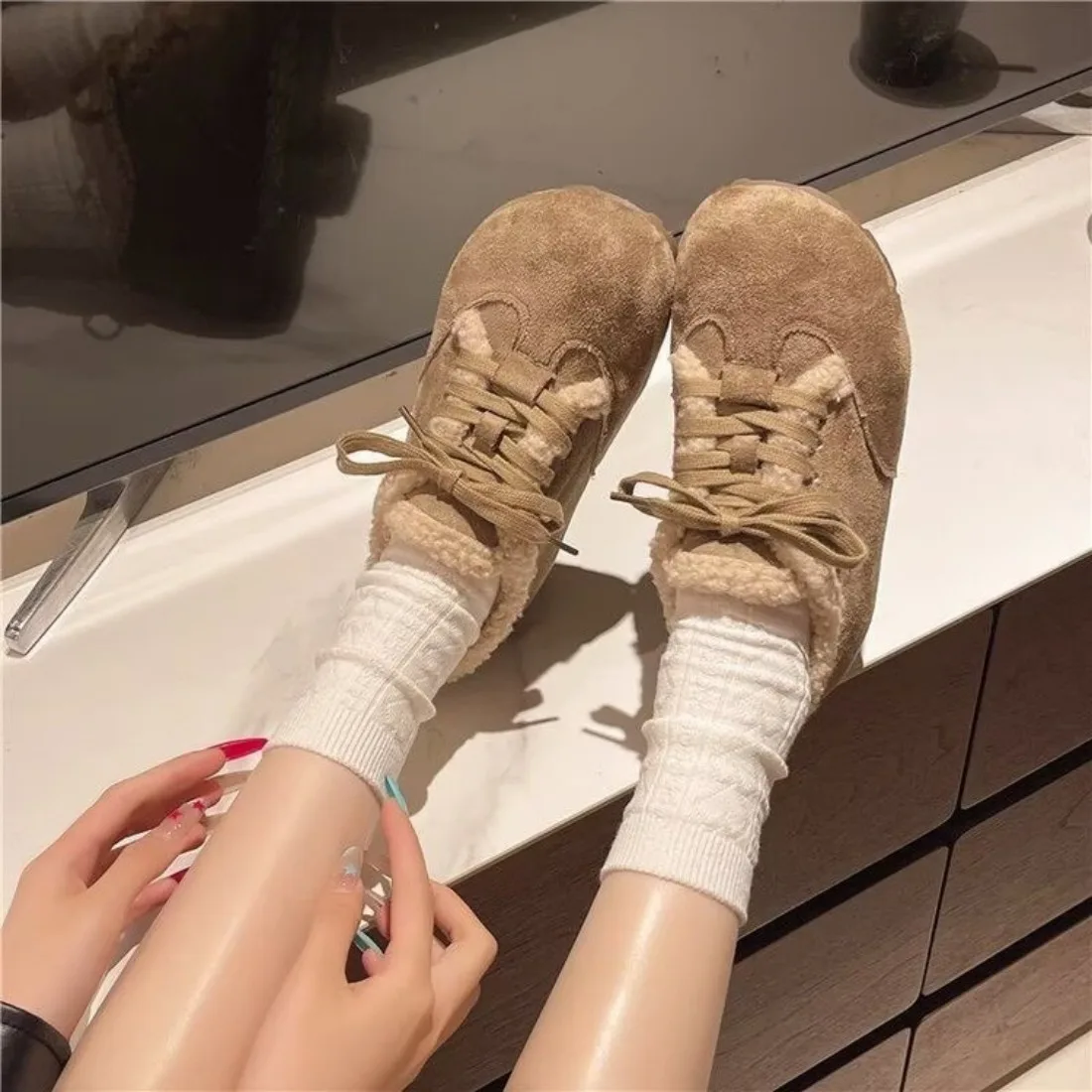 

Зимние модные женские пушистые повседневные туфли на толстой подошве, противоскользящие и теплые для дома на толстой подошве с меховой подкладкой
