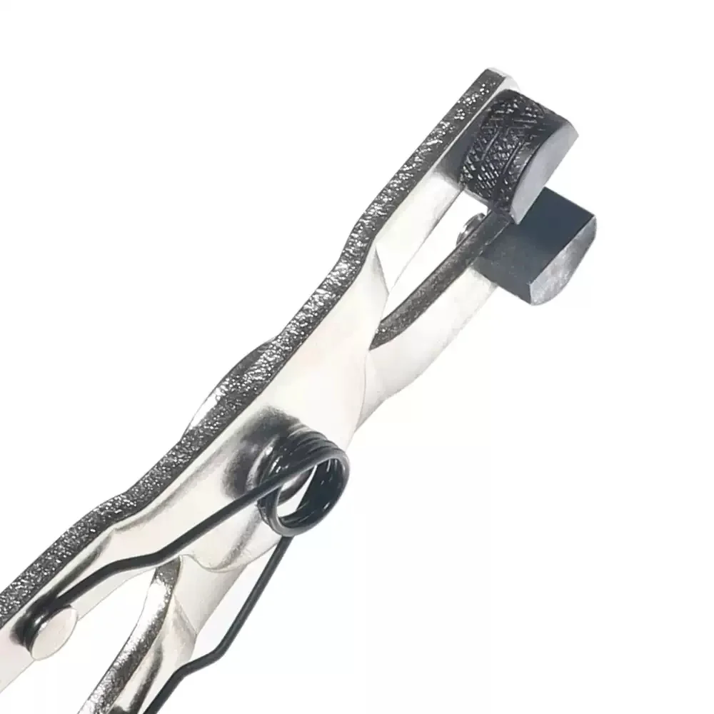 Motorcycle universal brake piston disassembly and assembly pliers maintenance and replacement wrench