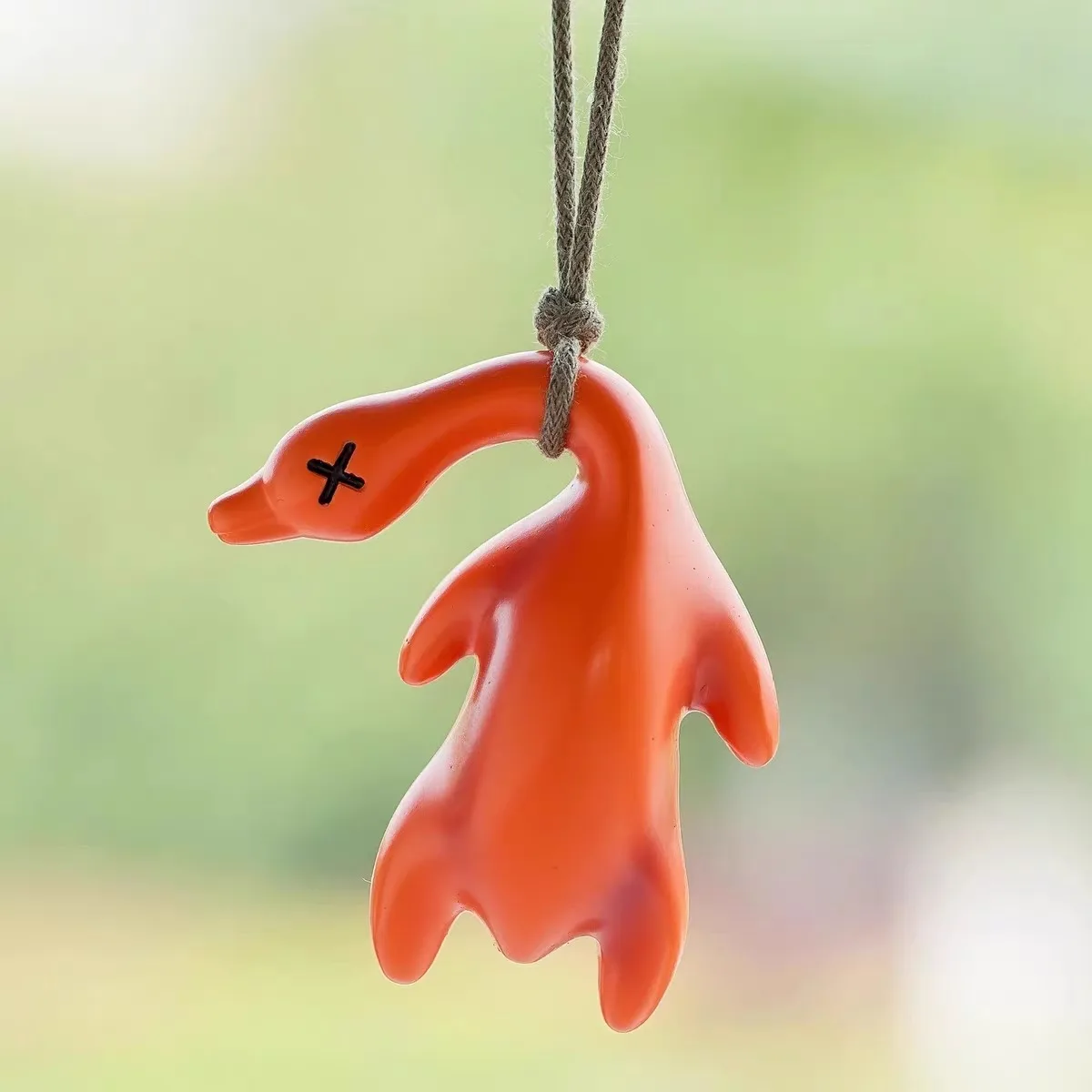 Color-changing roast duck pendant, UV sensor, keychain pendant, car pendant that changes color when exposed to sunlight image 6