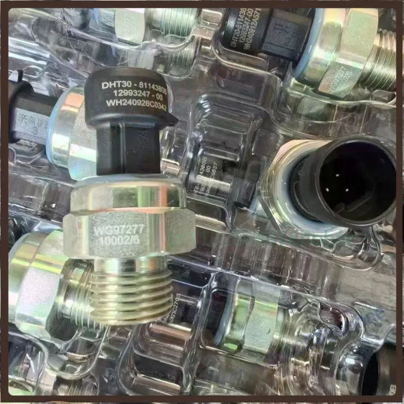 Electronic Air Pressure Sensor WG9727710002 For Sinotruk Howo TH7 TX Heavy Truck Air Tank Pressure Transducer Replacement Parts