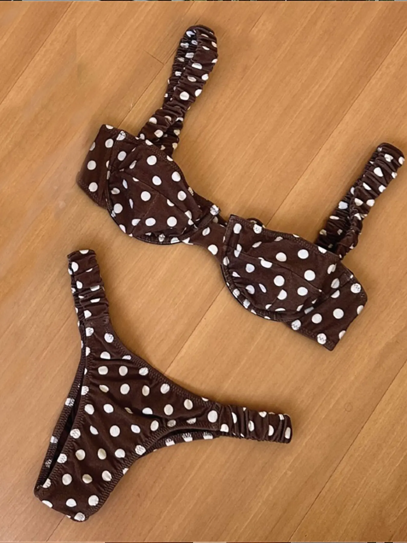 

Комплект из 2-х предметов: сексуальное бикини 2026, бандо, женский купальник, однотонный, с низкой посадкой, пляжная одежда