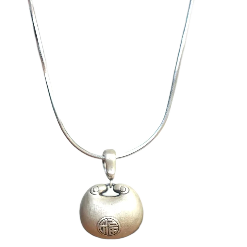 

Elegant Chinese character for "blessing" round pendant necklace is high quality 925 sterling silver fashion jewelry recommended