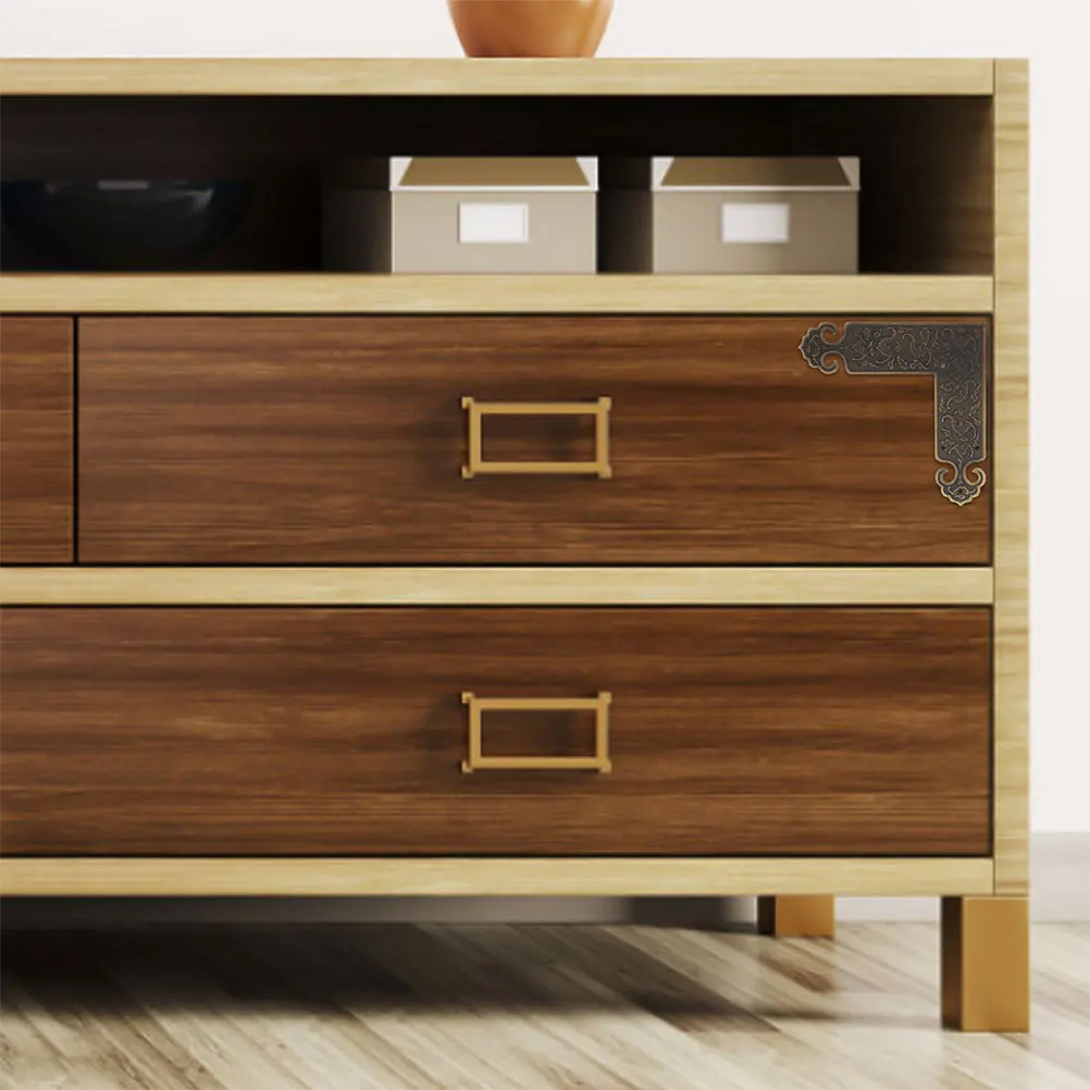 

2Pcs L-Shaped Vintage Brass Corner Protectors Furniture Decorative Cabinet Corner Guards