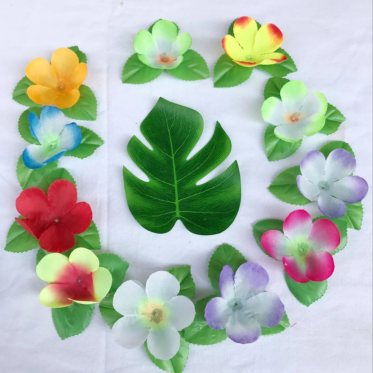 

30 pcs Simulation Turtle Set 8 Inch Green Artificial Tropical Leaves For Home Office Party Wedding Decor Faux Monstera Leaf