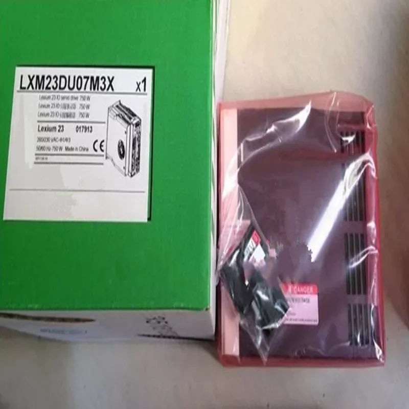 Nuovo inverter originale LXM28SU20M3X LXM28SU30M3X in magazzino 1 anno di garanzia LXM2 8SU20M3X LXM2 8SU30M3X