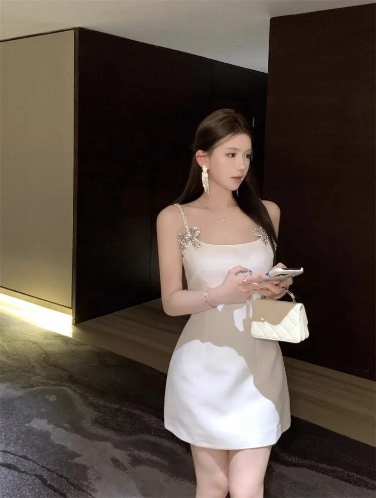 Ezgaga imprezowa sukienka kobieta elegancka kokardka ze strasem bez rękawów szczupła głęboki dekolt bez pleców seksowne eleganckie Mini sukienki