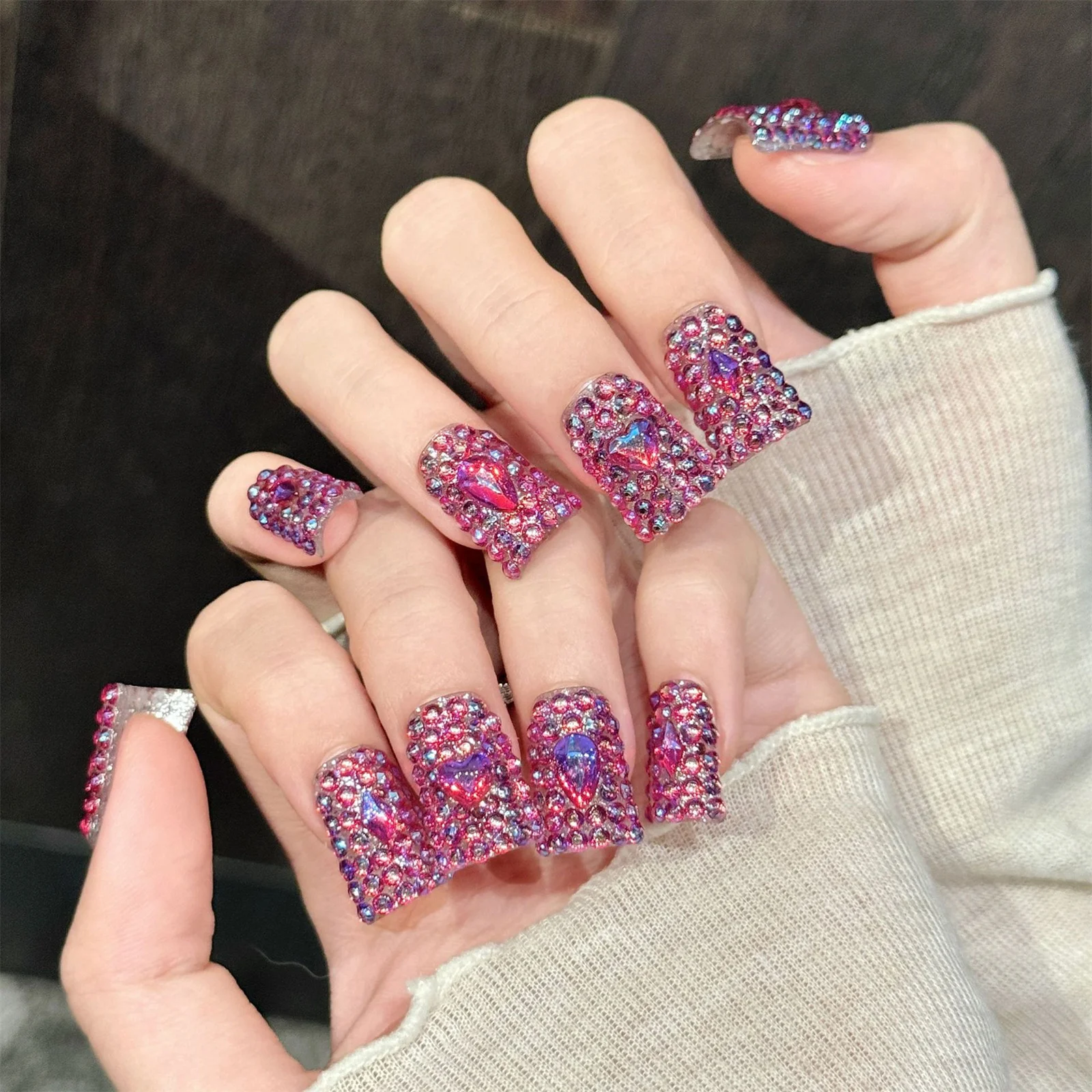 10pcs Light Luxury Handmade False Nails Rose Red Full Flash Rhinestone Design Press On Nails Spicy Girl Short Duckbill Fake Nail