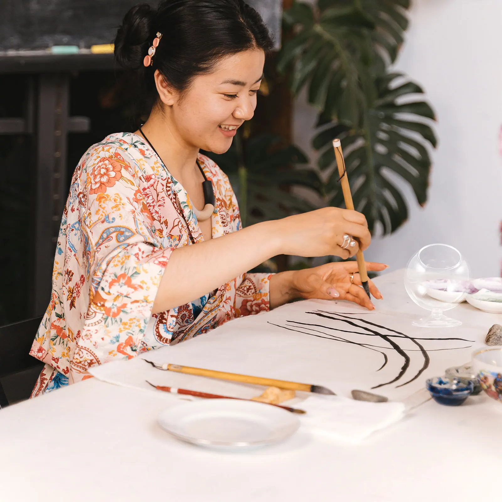 

Multipurpose Glass Pen Washing Cup for Dip Pens Well Polished Cleaning Holder Ideal Desktop Ornament and Gift Pen Cleaning