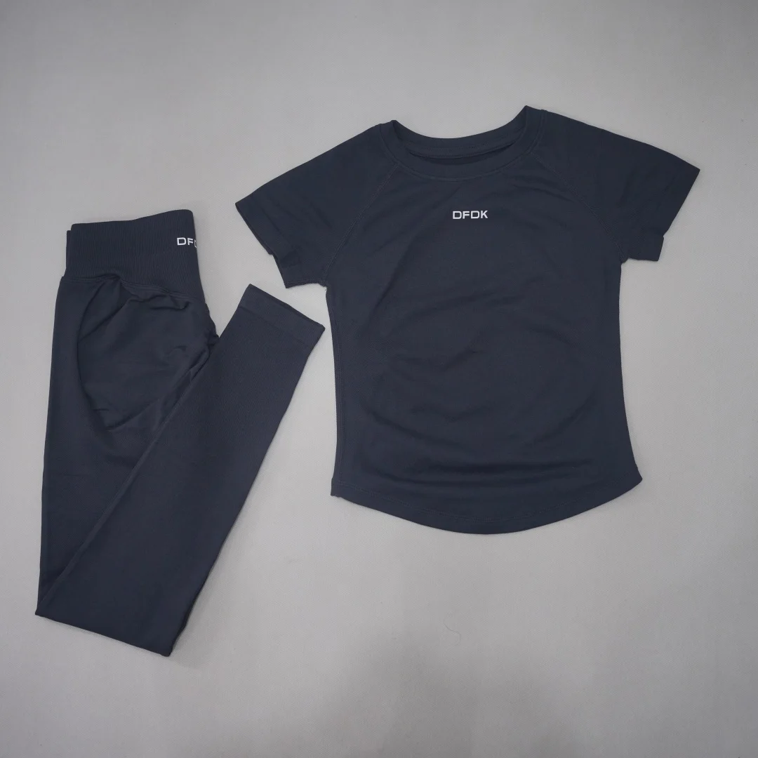 DFDK Dames 2-delig naadloze yogaset, korte mouwen, slanke top, high waist leggings, ademend, sneldrogend, geschikt voor gym, hardlopen en fitness.