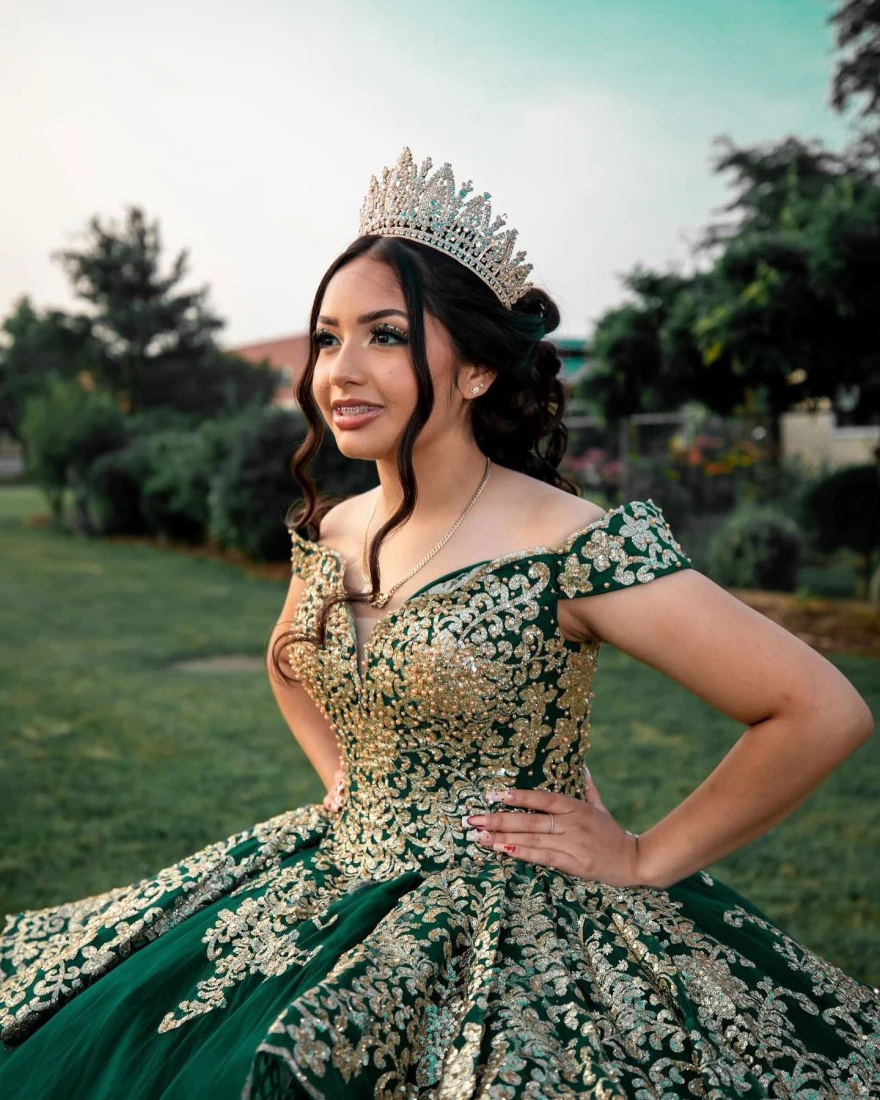 Lorencia-Vestido De baile verde brillante para quinceañera, traje con lentejuelas, Apliques De encaje, dulce 16, 15, cumpleaños, YQD47, 2024